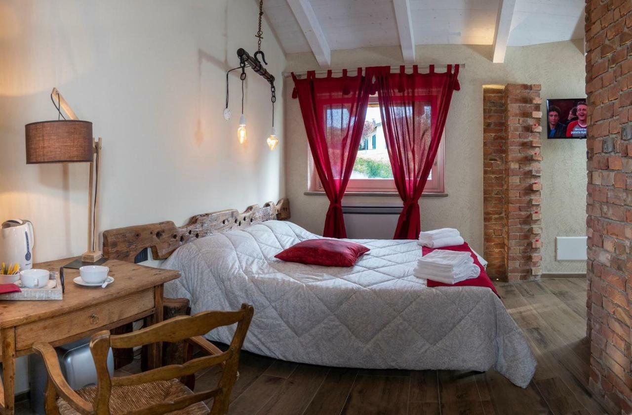 Villa Laura Castellinaldo Zewnętrze zdjęcie
