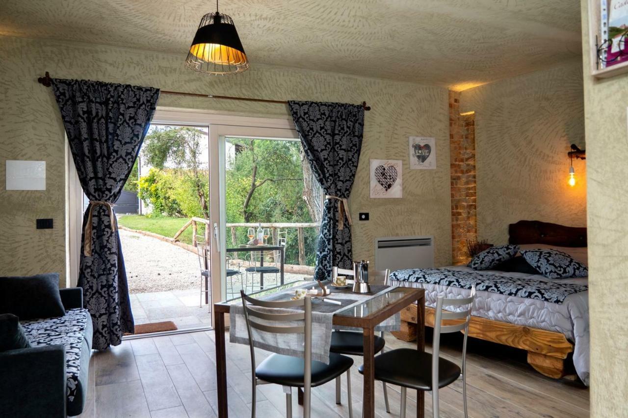 Villa Laura Castellinaldo Zewnętrze zdjęcie